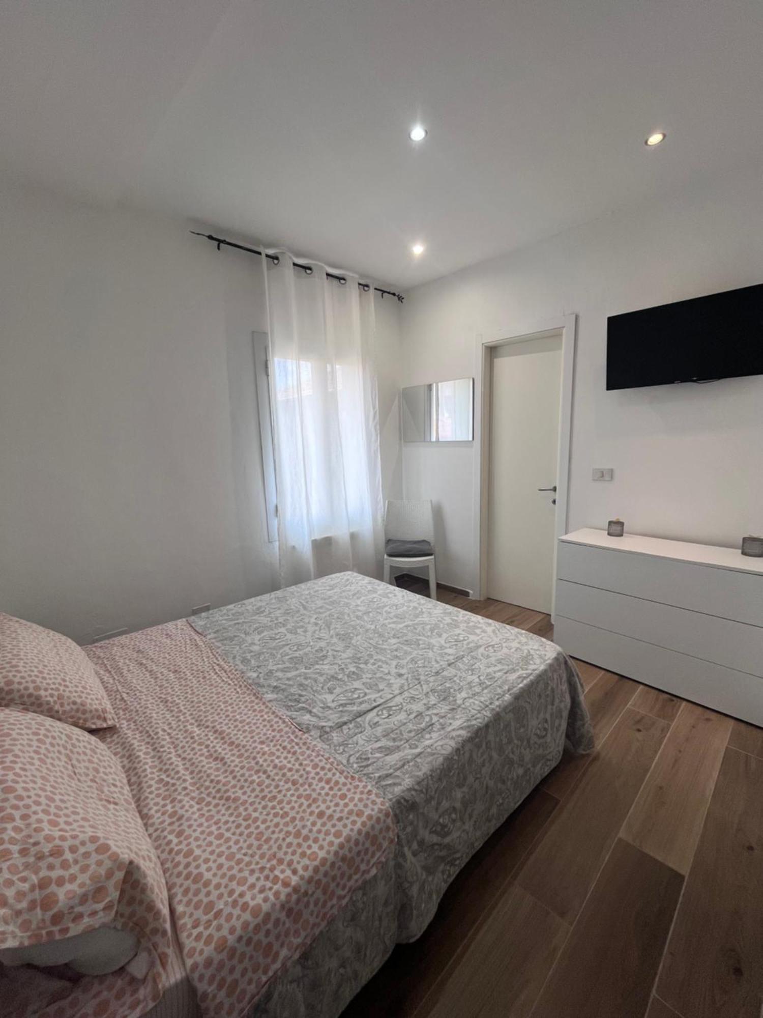 מלון אלבניה La Casa Del Giglio מראה חיצוני תמונה